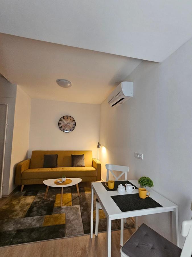Golden Sun Appartement Zagreb Buitenkant foto