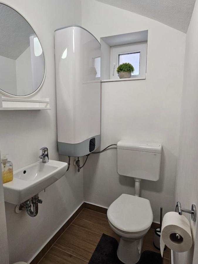 Golden Sun Appartement Zagreb Buitenkant foto