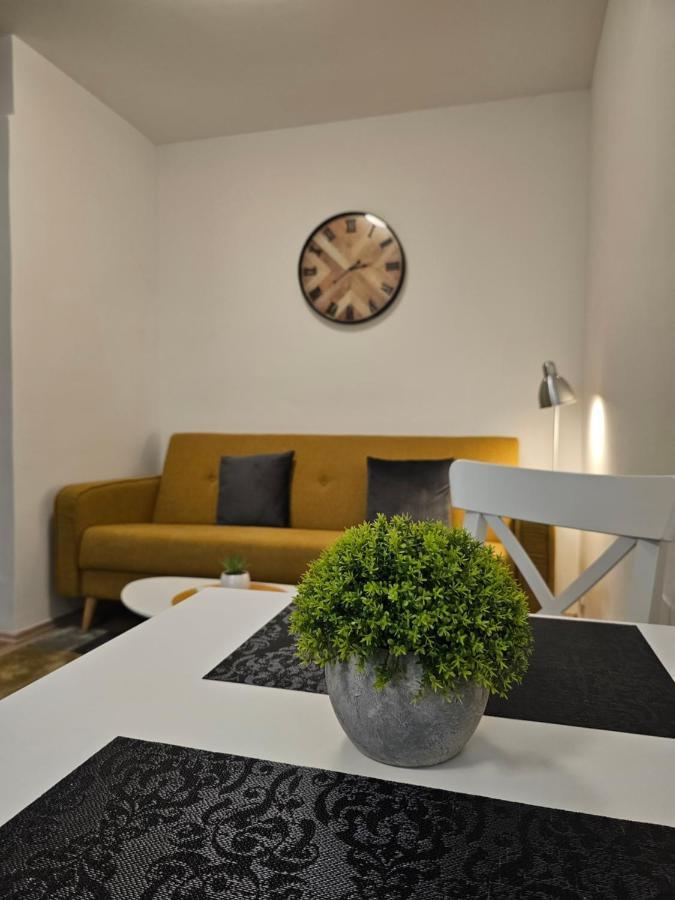 Golden Sun Appartement Zagreb Buitenkant foto